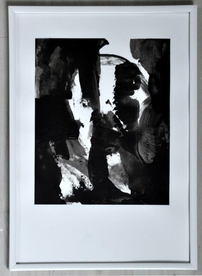 Tableau abstrait contemporain noir et blanc format A4 encadré
